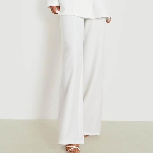 Boohoo Pants - Boohoo Tall White Wide-Leg Tailored Pants (NWT)